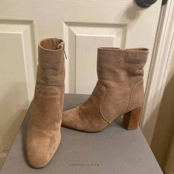 Aquatalia Luissa Tan Suede Bootie New in Box - Picture 4 of 8